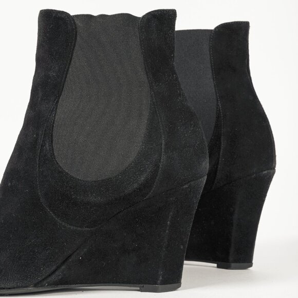 Yves Saint Laurent Nero Suede Chelsea Wedge Booties - Picture 7 of 9